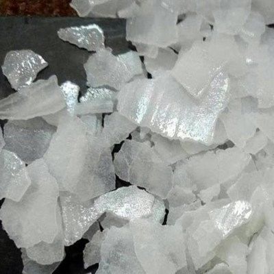 Point d'ébullition de soude caustique de NaOH GB209-2018 1390C soluble dans l'eau pour la fabrication de papier